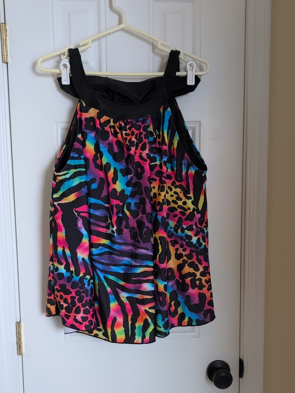 Colorful Animal Print Bathing Suit With Shorts. Sz 3X Never worn